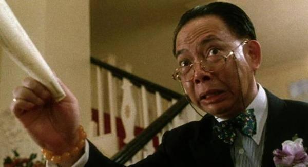 他是周星驰年龄最大的配角, 也只有他敢和星爷顶嘴, 星爷还依旧尊敬他!