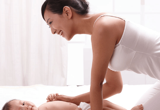 宝宝睡觉出汗多, 不一定是热, 可能是这些原因, 爸妈要当心