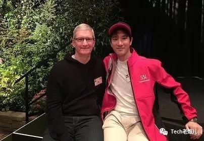 王力宏: 新的 iPhone长什么样? 半天后告诉你