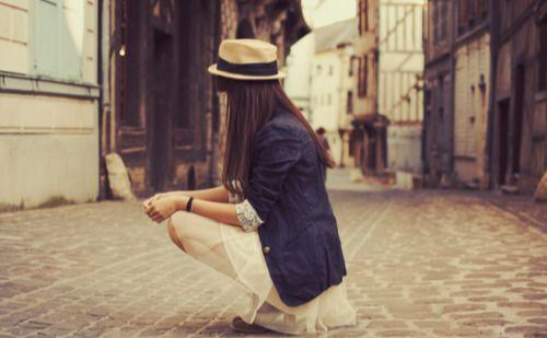 男人把你当备胎的5种表现, 你却以为是真爱?