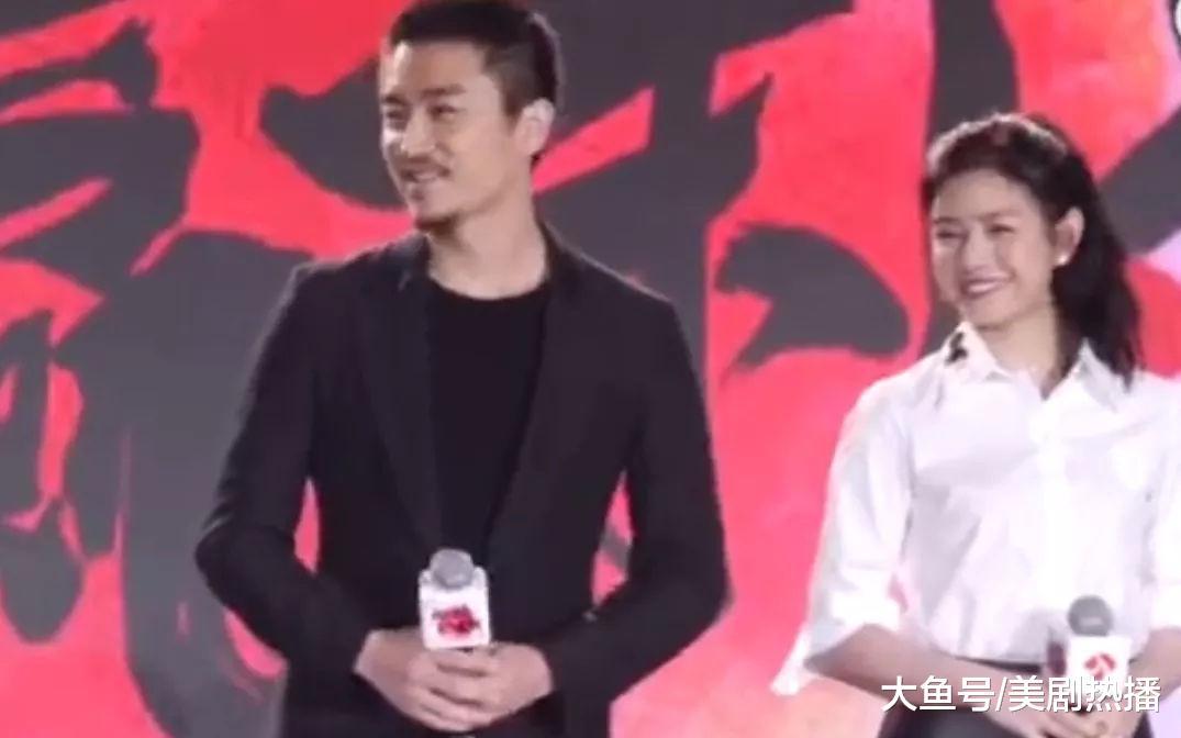 陈晓陈妍希罕见同框, 全程微笑心情好! 网友: 两口子太低调了!