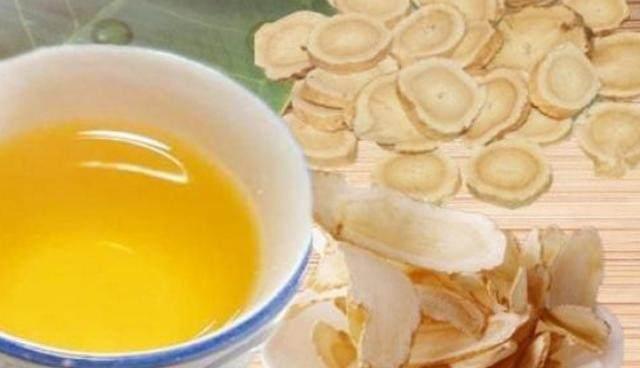 每天用黄芪泡水喝, 坚持一个月, 这些好事将会降临到你身上!