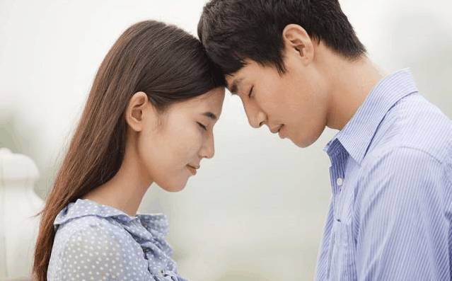 女人是否爱你爱到骨子深处, 也许这7点能给你答案