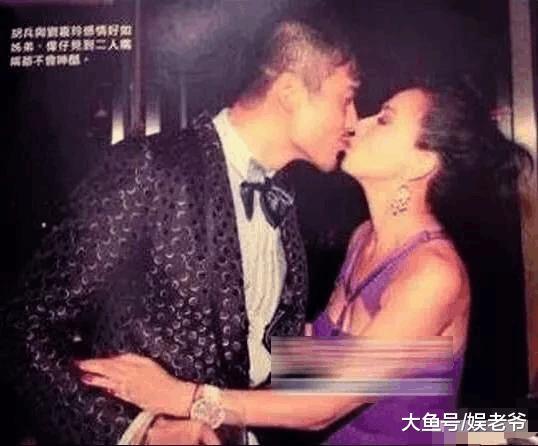 女明星酒后也疯狂, 拥抱就算了, 还亲吻陌生男子?