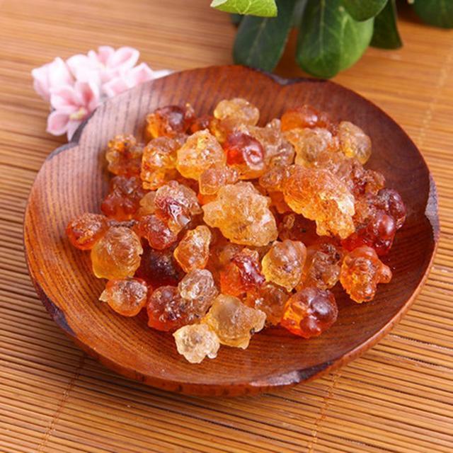 女人过了30岁, 皮肤暗黄长皱纹? 多吃这些食物, 肤白貌美显年轻