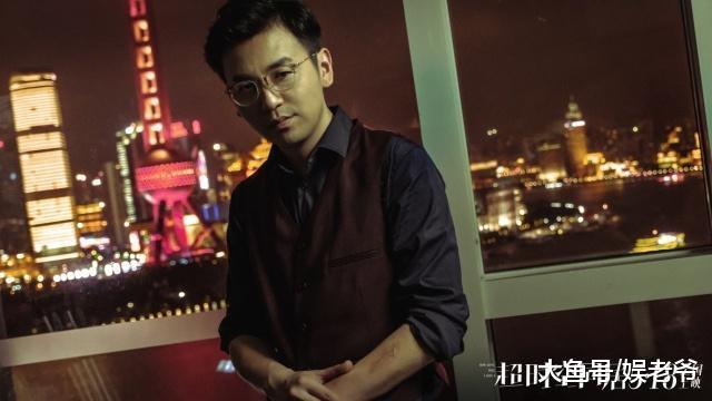 《超时空同居》徐峥秀疯狂存在感! 佟丽娅、雷佳音超强演技不敌扯面