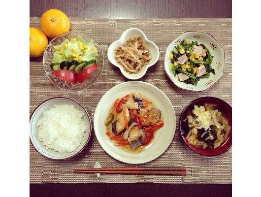 医生提醒: 别以为不吃晚饭能减肥, 实际上比吃撑了还要可怕!