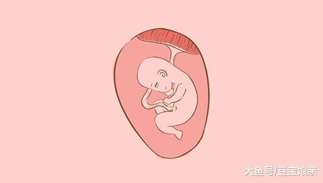 这个习惯会导致胎儿过小, 可不是多吃点饭就能弥补的