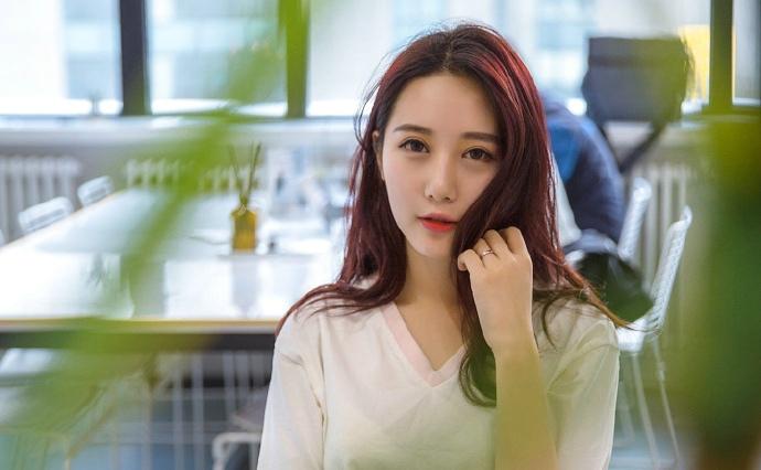 结婚那天, 你一定要来做我的伴郎。因为我们承诺过: 要一起走进婚姻的殿堂