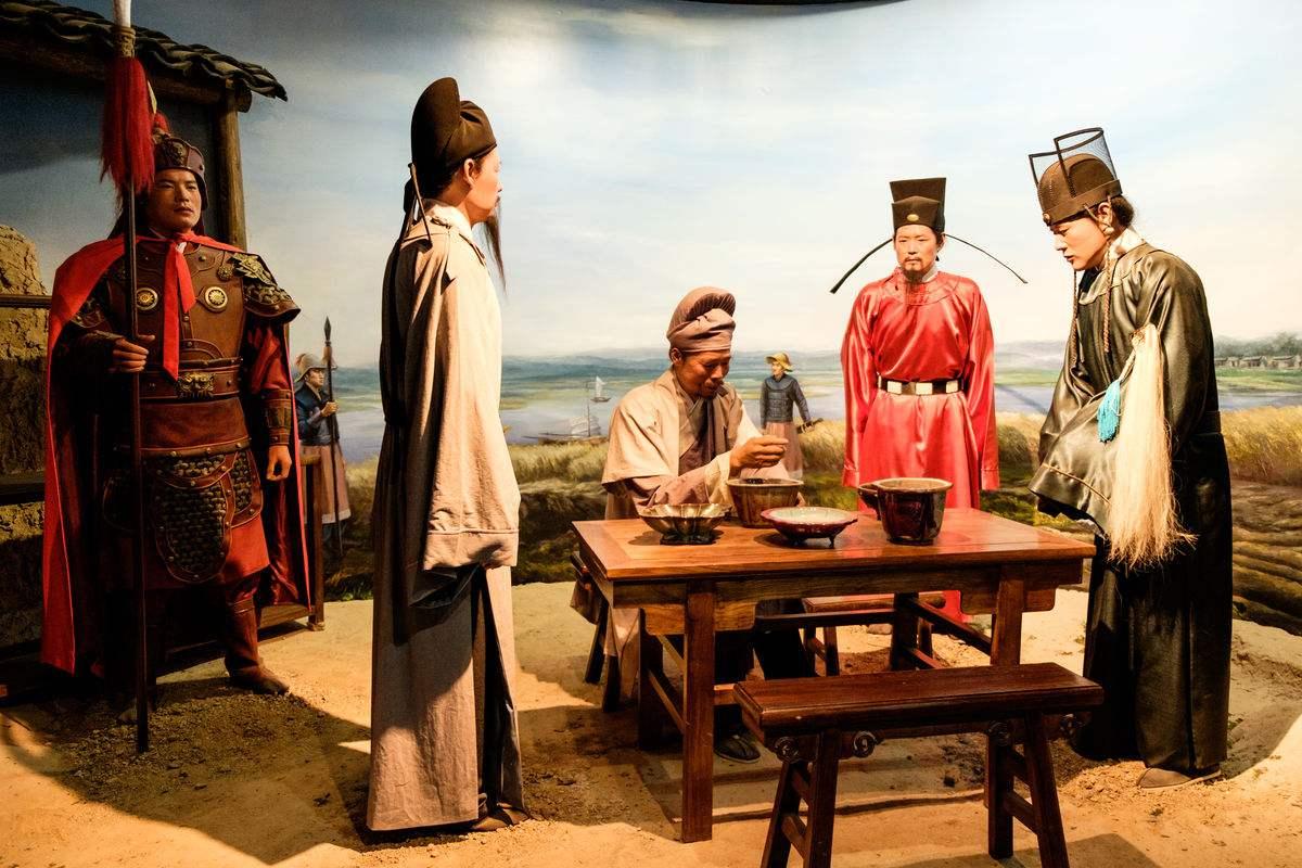 《笑林广记》 
独坐书斋手作妻