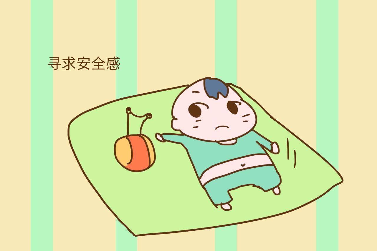 为什么孩子抱着空奶瓶不撒手? 不仅是饿了, 背后还有这层意思