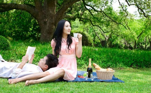 女人很爱你, 才会对你有这五个表现, 尤其是第五个