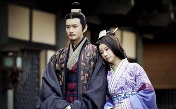 后汉书里，阴丽华和刘秀的儿子，