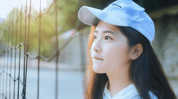 她愿意和你聊这些, 就是爱你