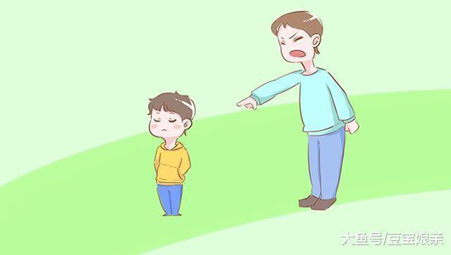 爸爸教训孩子时, 这4件事情妈妈别再做了