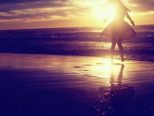 女生的哪些行为可以证明她喜欢你?