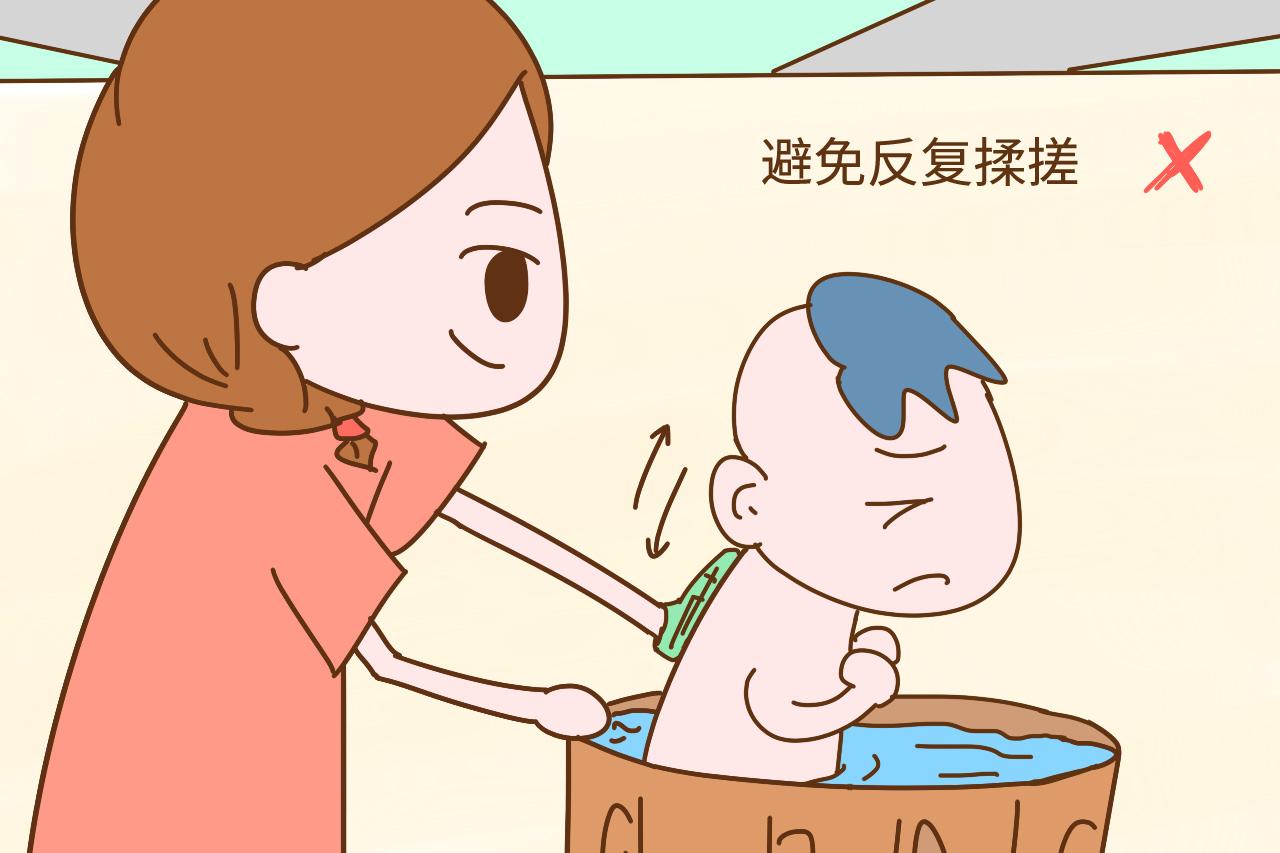 秋冬季节, 给宝宝洗澡要做好这3件事情, 防止宝宝皮肤缺水