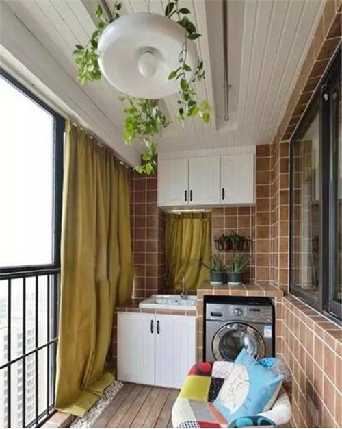 阳台也能“吊顶”? 学着这样设计, 美观大气有品位!