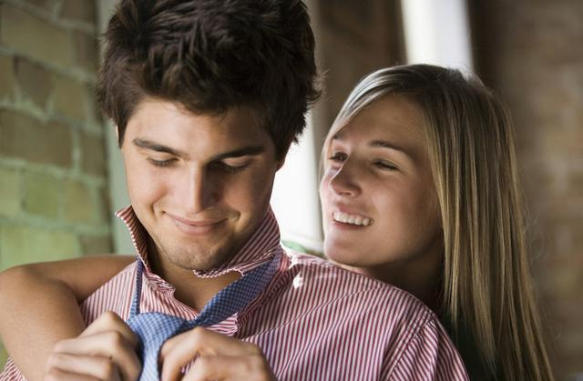 40岁左右的中年女人, 对这3种男人最感兴趣!