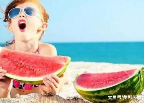 喷范冰冰1天1500万可自己一只鸡卖300块, 崔永元这出戏要闹多久?