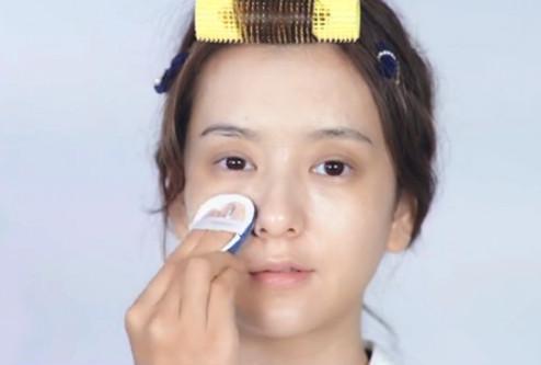 天王嫂方媛化妆照 , 妆前大妈妆后少女 网友却称心痛郭富城!