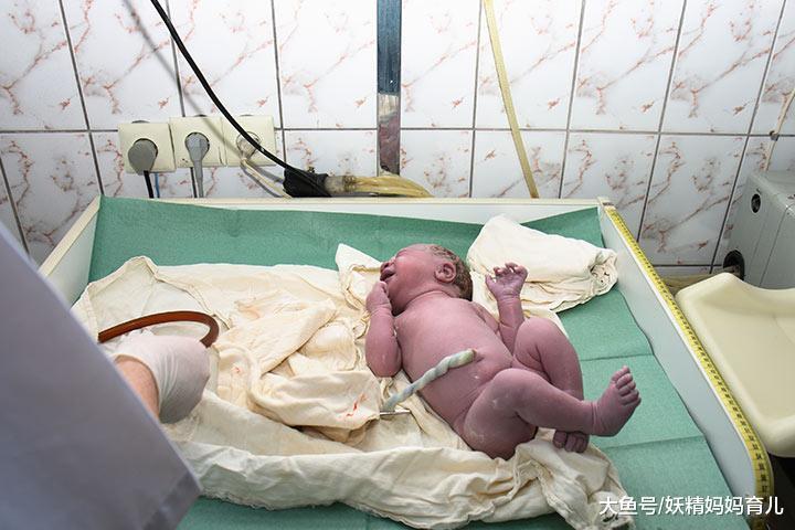 多等5分钟再剪断脐带, 这5大好处, 宝宝受益终身, 你愿意吗