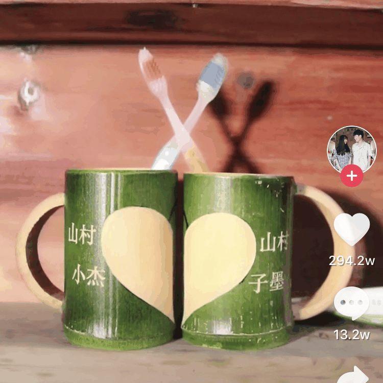 余生愿与你归隐山林, 看繁华爬满篱笆, 和你相伴到老!