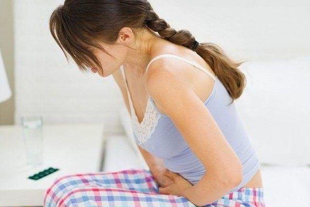 女人雌激素偏低, 身体会出现这4个症状, 发现一个就要及时补充