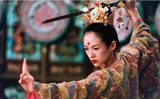 能入张艺谋眼的女星都是大美女, 但琼瑶阿姨看人的眼光更是神准!