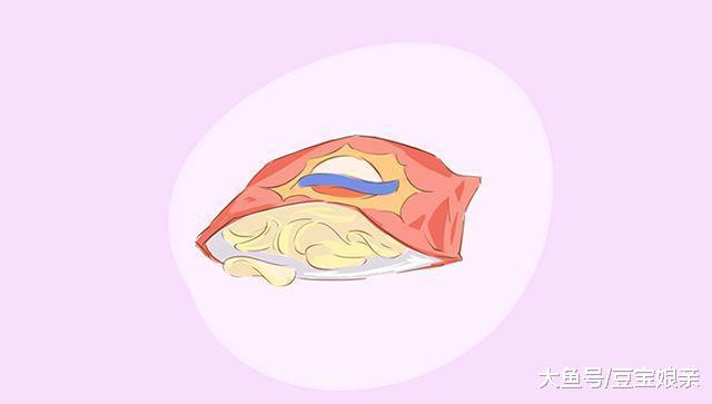 孩子睡觉前吃这4种东西会变笨, 但是很多孩子还在吃