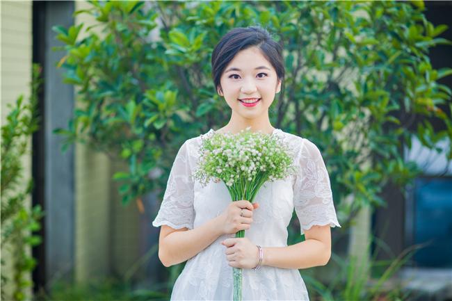 爱上了我的英语老师, 那天晚上她说约我