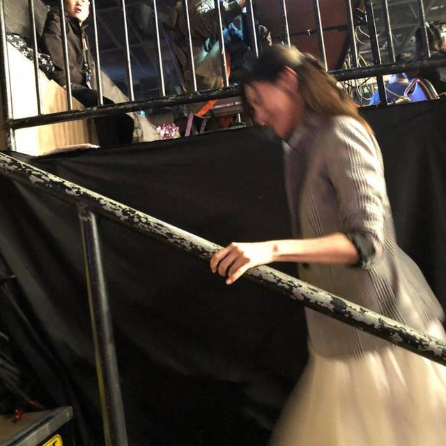 李嘉欣现身周杰伦演唱会 任达华变粉丝: 我小时候就听你唱歌