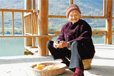 93岁老人长寿定律, 两"管"两"放", 可惜很多人连1条都