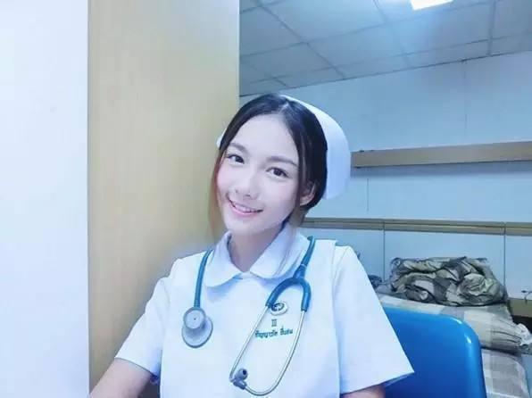 24岁女护士瘦身7斤, 每天必不可少它, 2块钱就能买到!