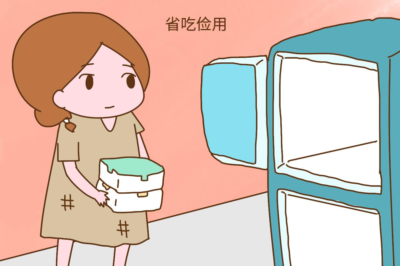 女孩每天都把学校盒饭里的肉带回家, 得知原因后, 老师都哭了