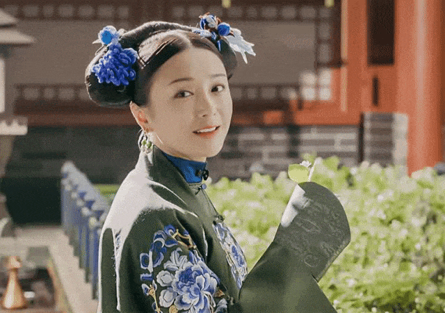 秦岚刚接《延禧攻略》剧本时, 觉得戏份太少, 于正四个字挽留下来