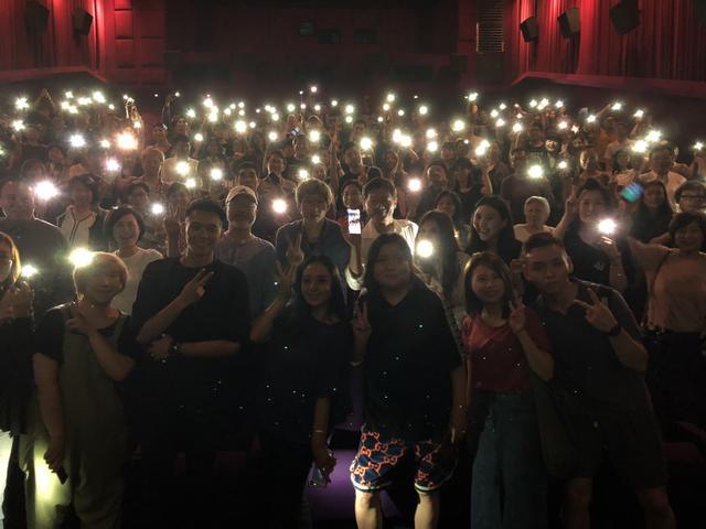 《黄金兄弟》好口碑疯传 特映场场爆满 首日突破105厅 中秋唯一强片首选