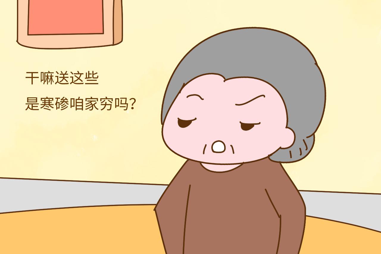 亲戚送旧衣物给宝宝, 这4样东西别乱要, 容易坑宝宝