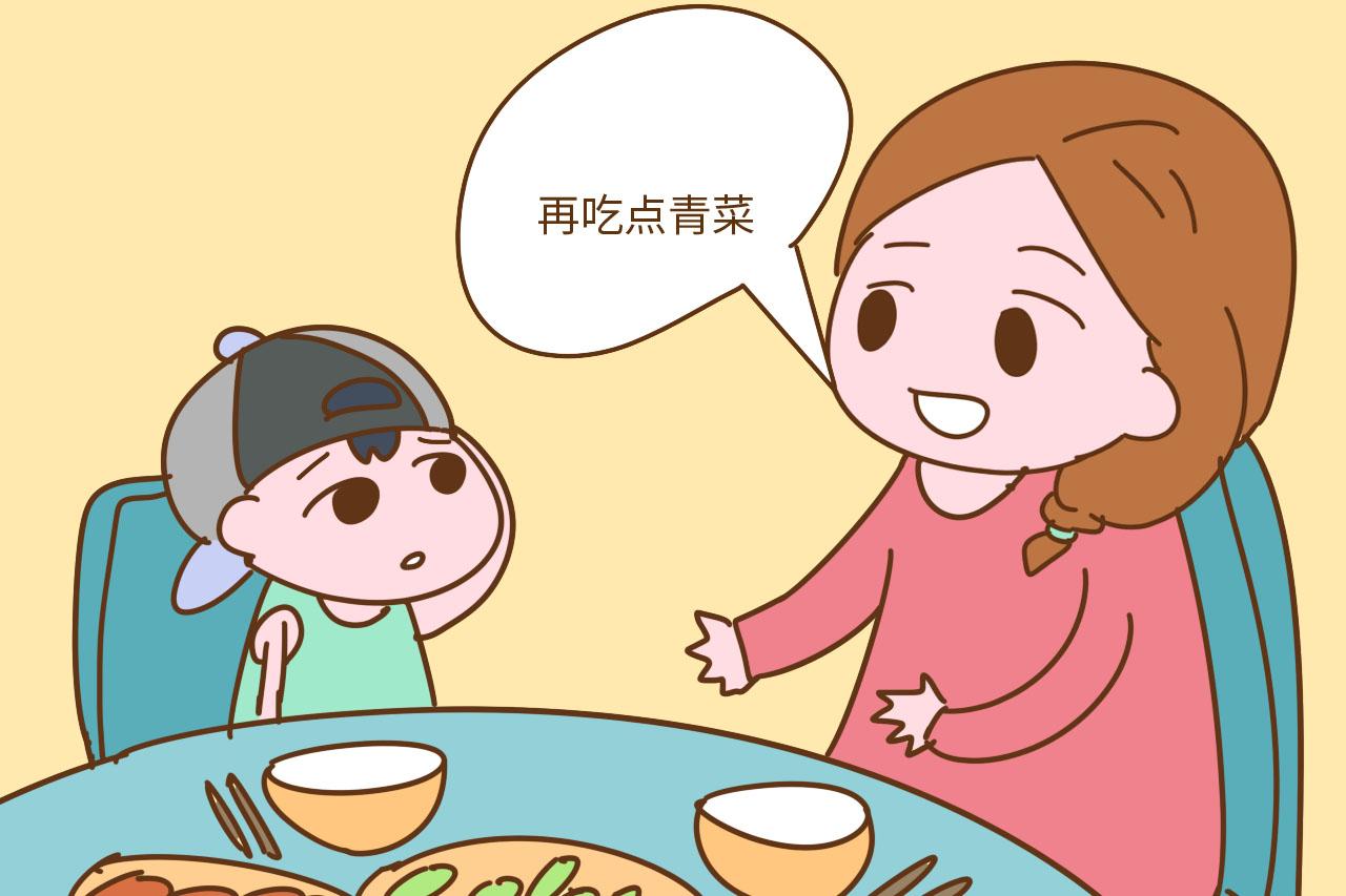 吃饭时, 做这3件事会让孩子发育落后于同龄, 父母要长点心