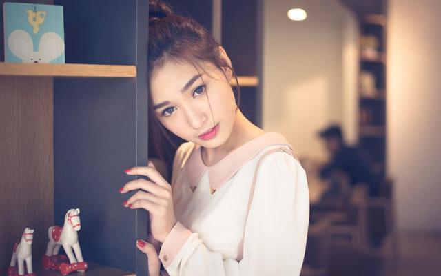 女人动情时, 身体会发出这4个暗号, 此时进攻事半功倍