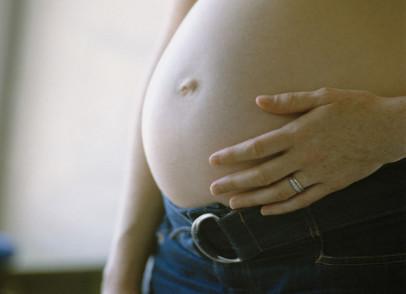 顺产的妈妈要经历这么大的疼痛, 看过之后, 感觉母爱好伟大