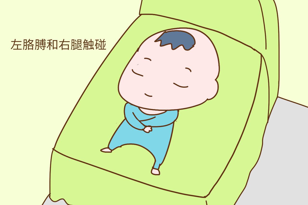 新生儿爱哭闹可能是肠胀气, 改善方法学起来, 孩子少受罪
