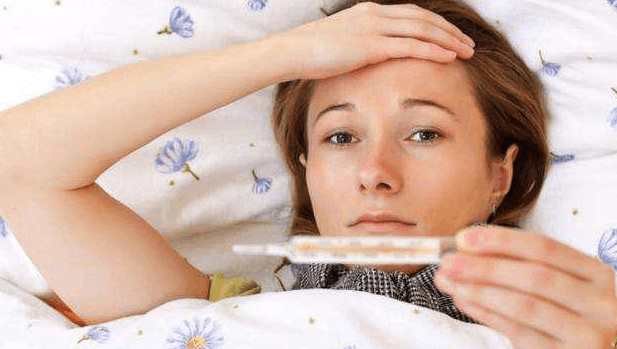 女人经期如果出现这几种情况, 什么都别想, 赶快去医院!