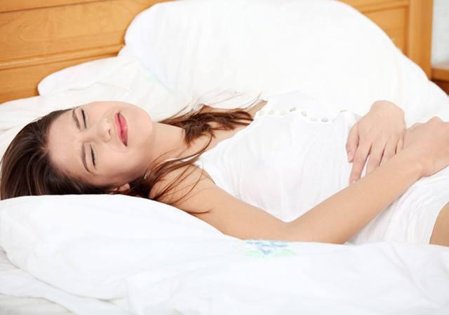 女人来大姨妈时, 出现了“血块”, 很有可能是乳腺癌! 要及时调理