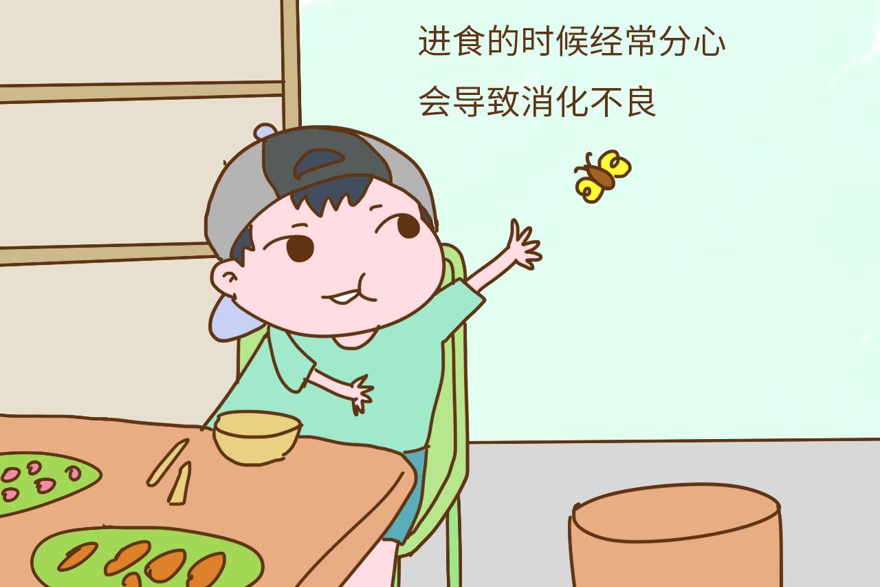 孩子吃饭的时候做这些事, 日后发育可能会落后同龄人