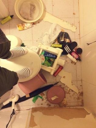 回家看到家里场面以为遭贼了, 原来是家里来了拆迁大队长