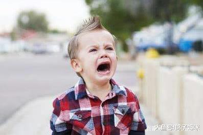 孩子哭闹起来应该如何解决? 试试这几个方法