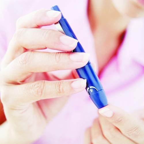 脚部出现这4个症状, 别犹豫, 可能是糖尿病找上你了, 快看你有没有