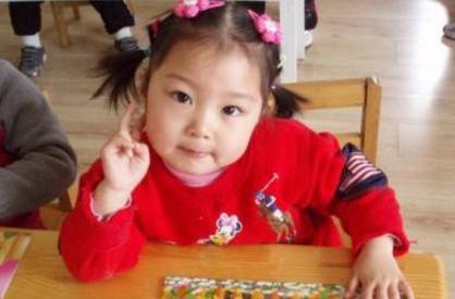 孩子有这3个表现, 爸妈该考虑送他去幼儿园了, 别舍不得