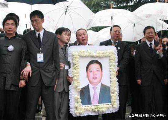 富豪王均瑶妻子带19亿遗产改嫁司机? 这件事王均瑶儿子最有发言权